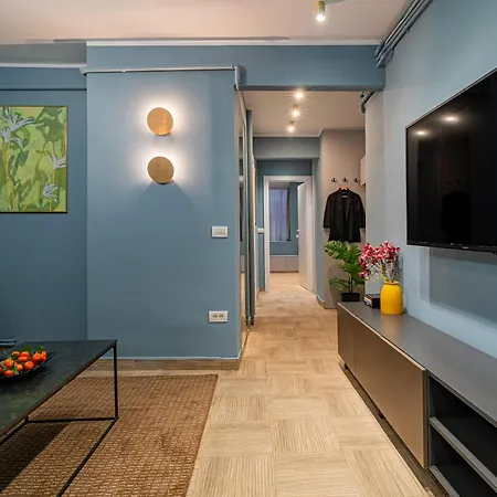 Lively Colors & Serene Comfort - Renovated 1br By Piata Universitatii * Бухарест