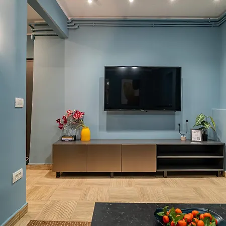 Celestial Azure - Tranquil 1br In Piata Universitatii * Bucharest