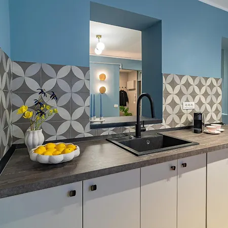 Celestial Azure - Tranquil 1br In Piata Universitatii Bucharest